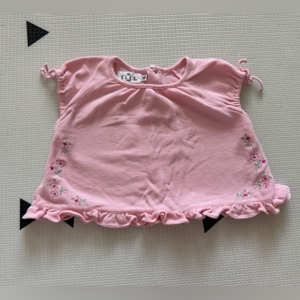 Elle Paris|Baby girl pink short sleeve ruffle top with floral embroidery•••Flowy